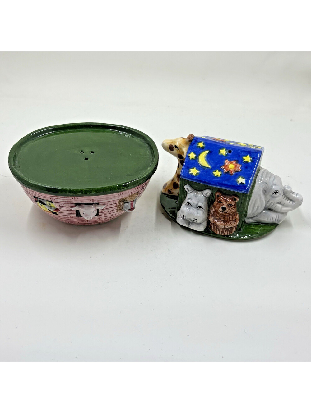 Noah’s Ark 2 piece salt and pepper shaker set RARE - Picture 2 of 6